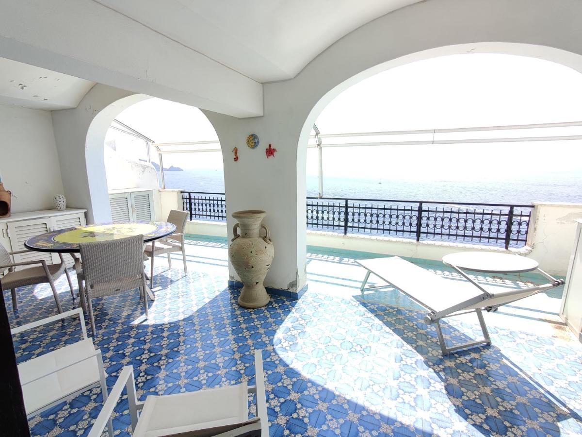 Casa La Scogliera Apartment Praiano Bagian luar foto
