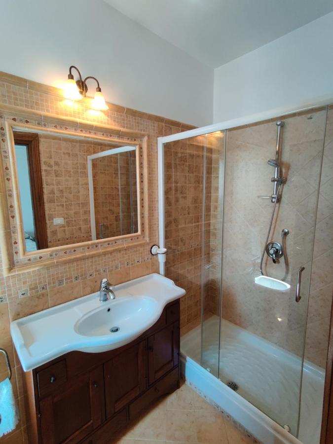 Casa La Scogliera Apartment Praiano Bagian luar foto