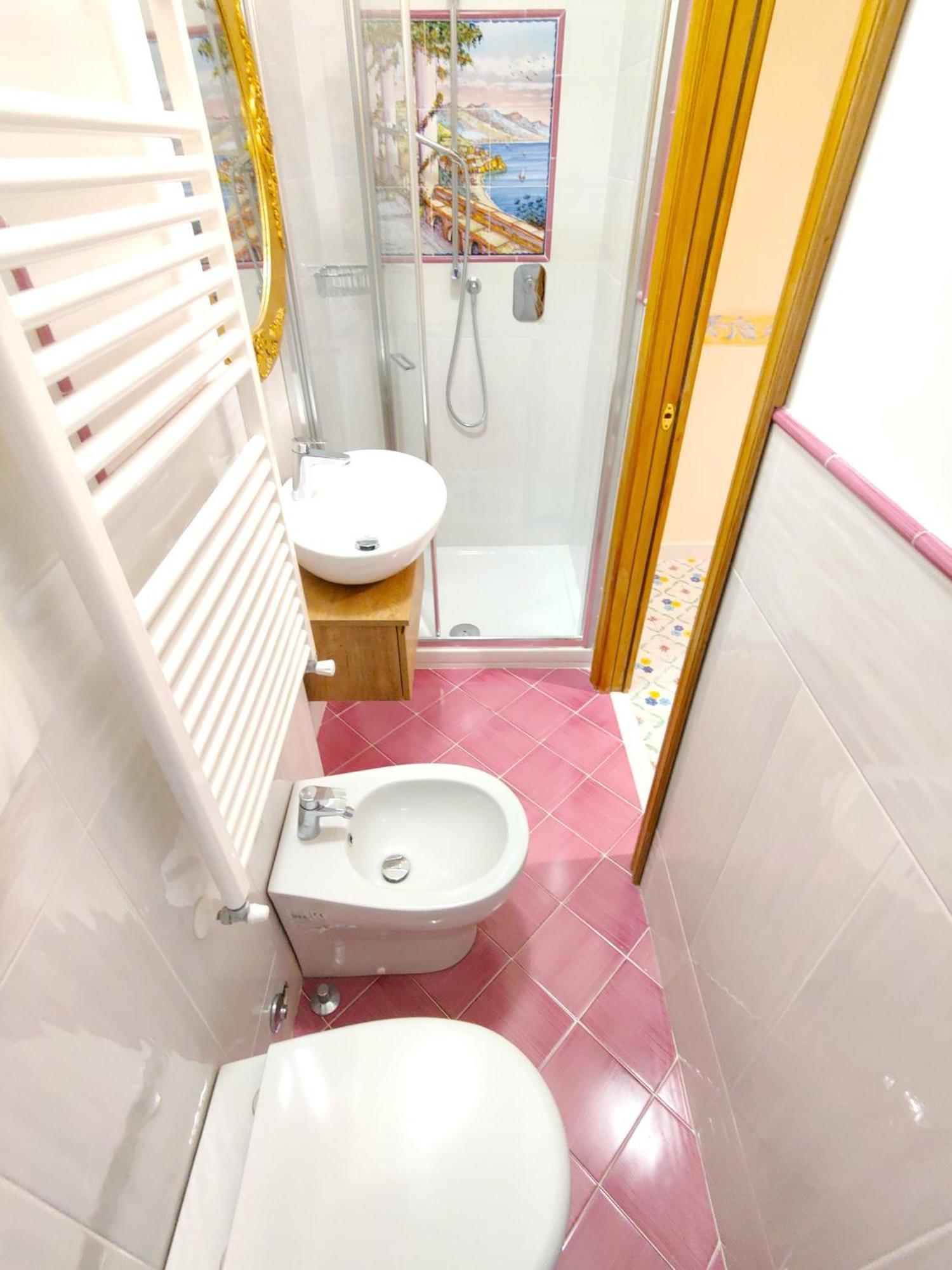 Casa La Scogliera Apartment Praiano Bagian luar foto