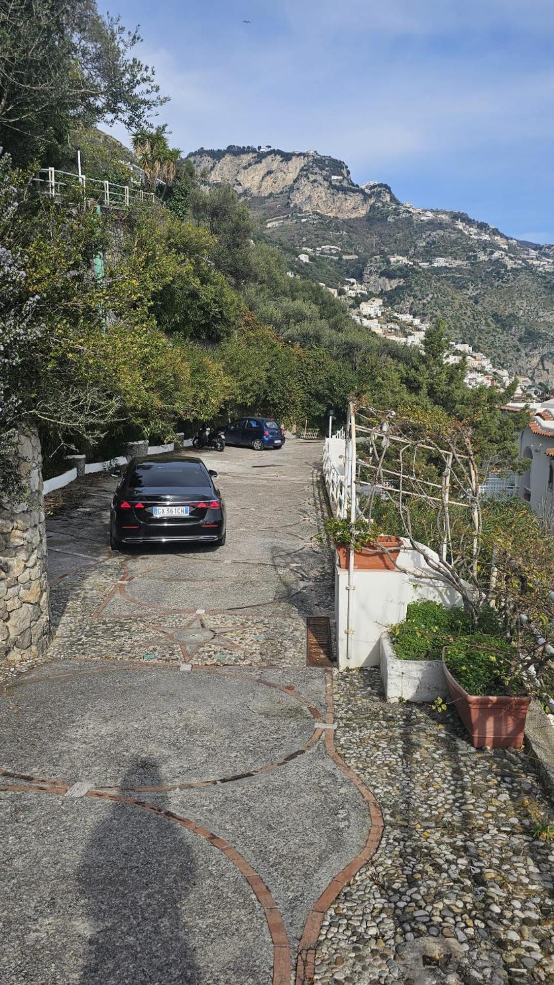 Casa La Scogliera Apartment Praiano Bagian luar foto