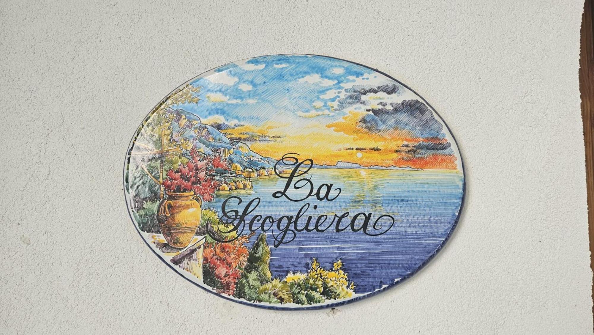 Casa La Scogliera Apartment Praiano Bagian luar foto