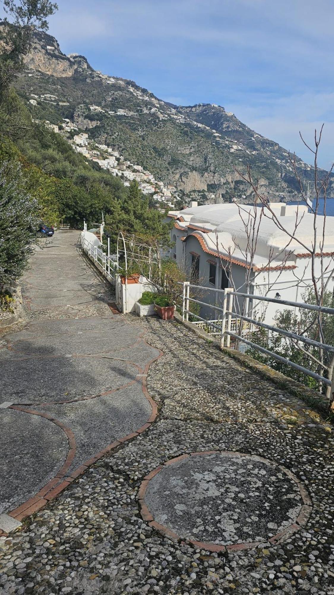 Casa La Scogliera Apartment Praiano Bagian luar foto